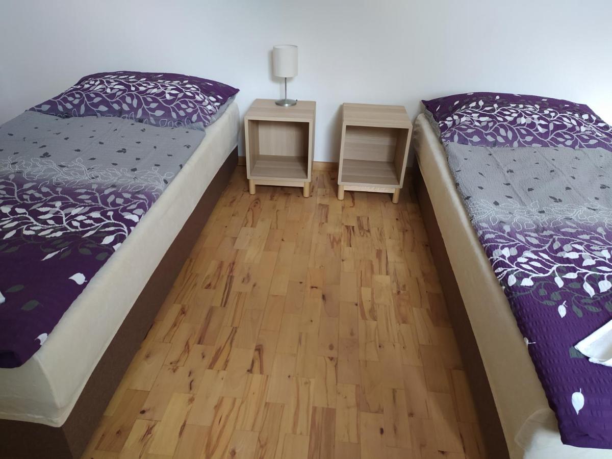Jičín Apartmany Lono מראה חיצוני תמונה