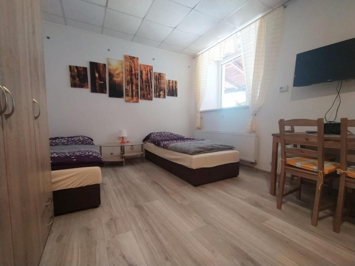 Jičín Apartmany Lono מראה חיצוני תמונה