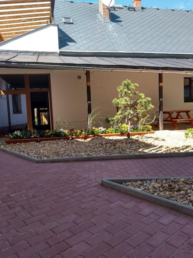 Jičín Apartmany Lono מראה חיצוני תמונה